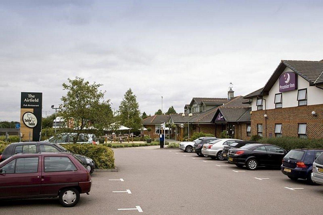 Premier Inn Hatfield מראה חיצוני תמונה